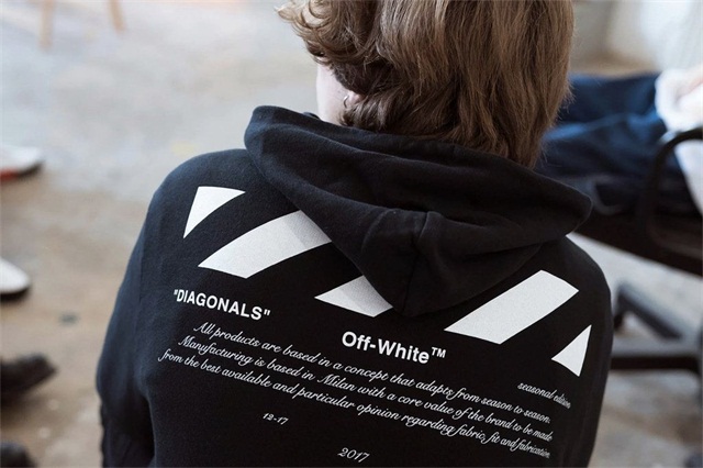 美国潮牌 Off-White 将推出全新平价版支线 "For All"，标志元素也都在其中