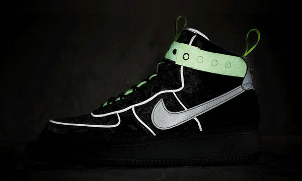 MAGIC STICK x Nike Air Force 1 联名 “VIP”鞋款2.jpg