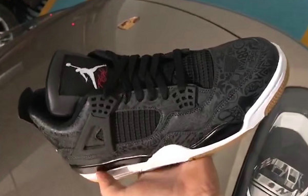 实物首次曝光！Air Jordan 4“Black Gum”配色鞋款下月发售~