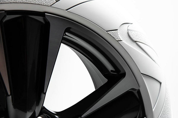 罕见跨界！Lexus x John Elliott 全新 AF1 联名款球鞋轮胎公布~