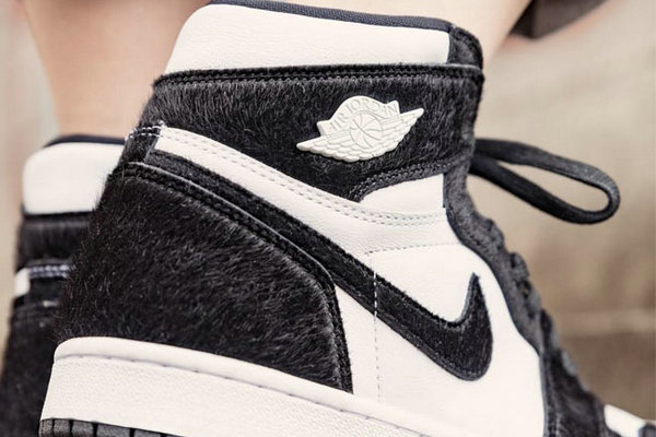 Air Jordan 1 鞋款“熊猫”配色发售日期曝光，上脚真的萌！
