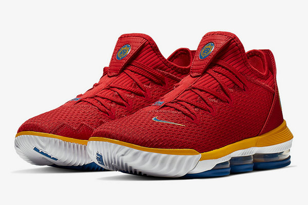  Nike LeBron 16 Low 鞋款全新“SuperBron”配色发售在即～