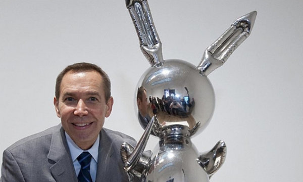 Jeff Koons “兔子” 镜像雕塑拍出惊世天价，创在世艺术家拍卖纪录！