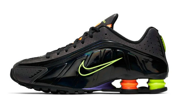 Nike Shox R4鞋款全新「Black Glow」&「White Flash」配色释出