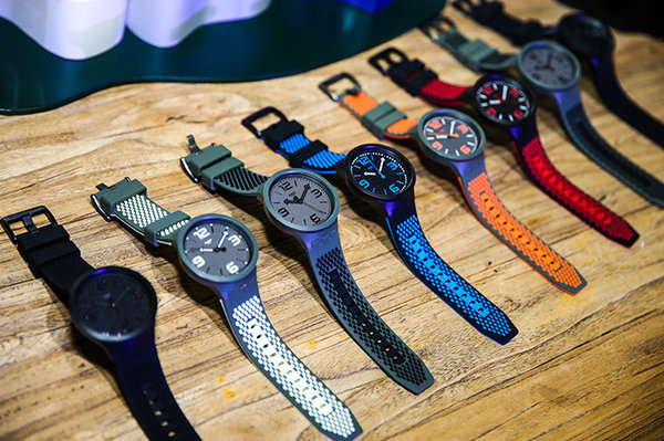 Swatch（斯沃琪）全新BIG BOLD系列腕表上架发售，简洁工业风