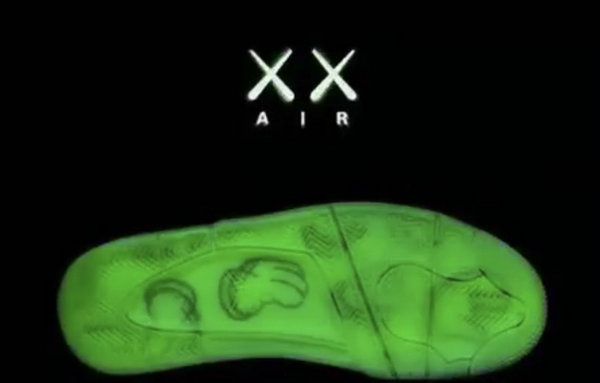 KAWS x Air Jordan 4 全新联乘企划.jpg