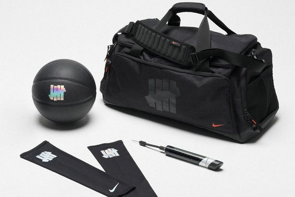 UNDEFEATED x Nike Zoom Kobe 4 Protro 全新联名周边系列单品即将来袭