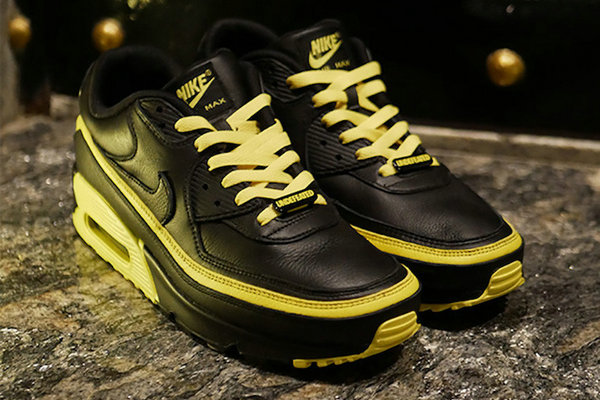 Undefeated x Nike Air Max 90 联名鞋款全新黑黄配色实物曝光