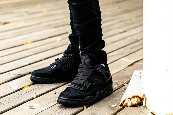 Air Jordan 4 鞋款经典黑猫配色上脚美图赏析，你冲不冲？
