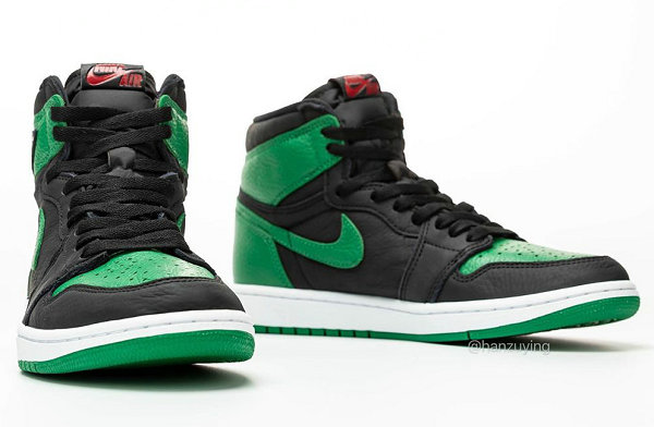Air Jordan 1 黑绿配色“Pine Green”鞋款实物更多细节曝光