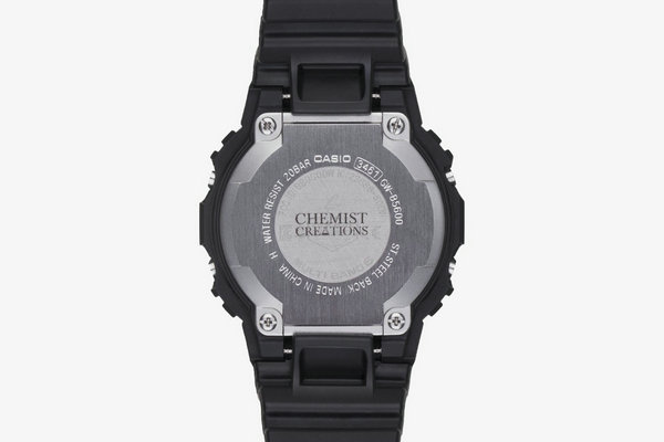 卡西欧 x Chemist Creations 全新联名 DW-5600 腕表系列3.jpg