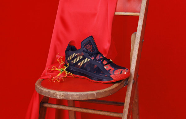 adidas Originals 中国农历新年系列鞋款即将发售.jpg