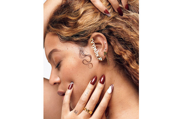 阿迪达斯 x Beyoncé 联名系列实物曝光，以 IVY PARK 为名