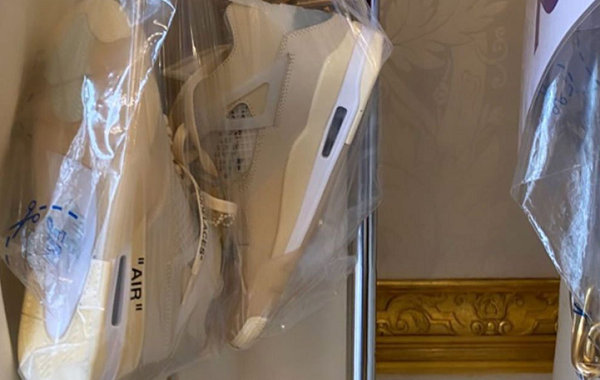 Off-White x Air Jordan 4 联乘乳白配色鞋款释出.jpg