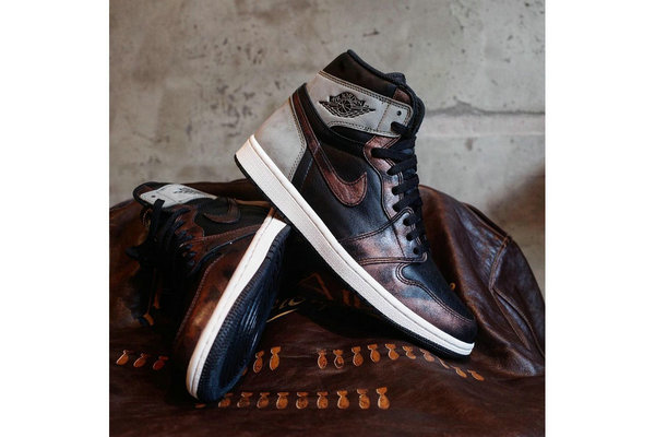 「锈蚀」Air Jordan 1「Rust Shadow」全新配色鞋款2.jpg