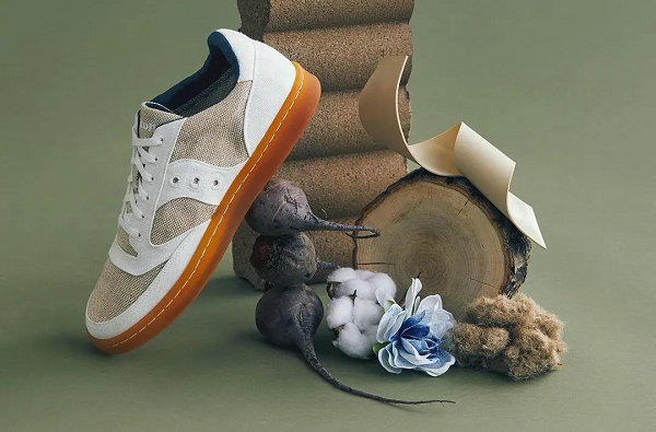Saucony 索康尼 40 周年纪念鞋款公布，100% 环保制造