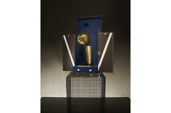 NBA x LV 全新联名定制篮球与奖杯外盒-1.jpg