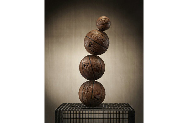 NBA x LV 全新联名定制篮球与奖杯外盒-2.jpg